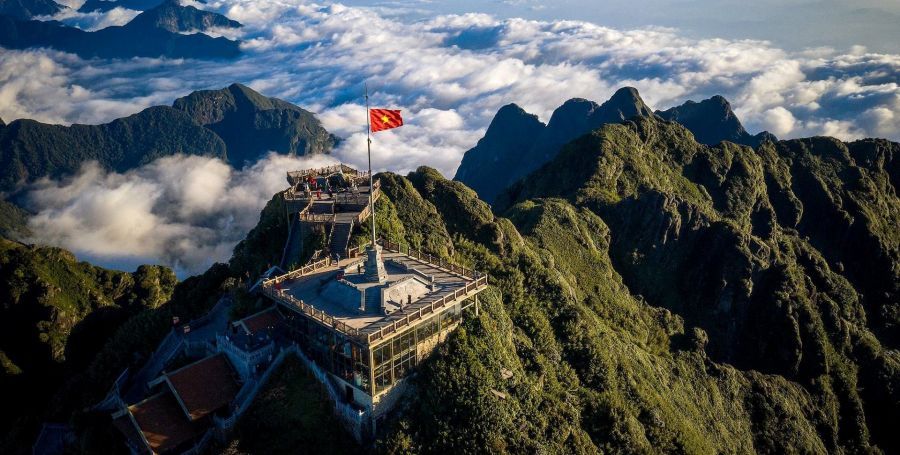 Seni Mountains in Vietnam 0aeed12b