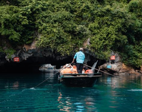 Dark Bright Cave 10b65c0c