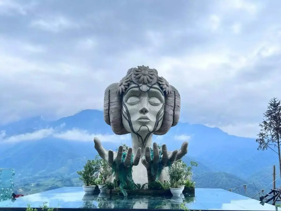 Seni Moana Statue 1 16c33c18