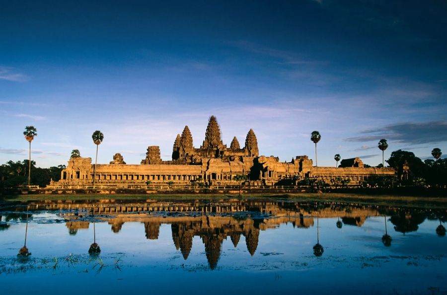 world famous Angkor Wat. in Siem Reap 2761ff7d