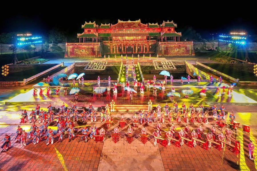 The Hue Festival is one of the most popular cultural events in Vietnam 2cf241e8