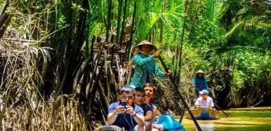 Seni Float On the Mekong Delta 2f7efd1f