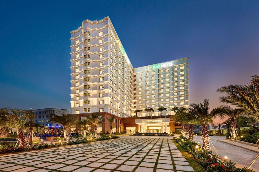 DLG Da Nang Hotel right on My khe beach 338c14b3