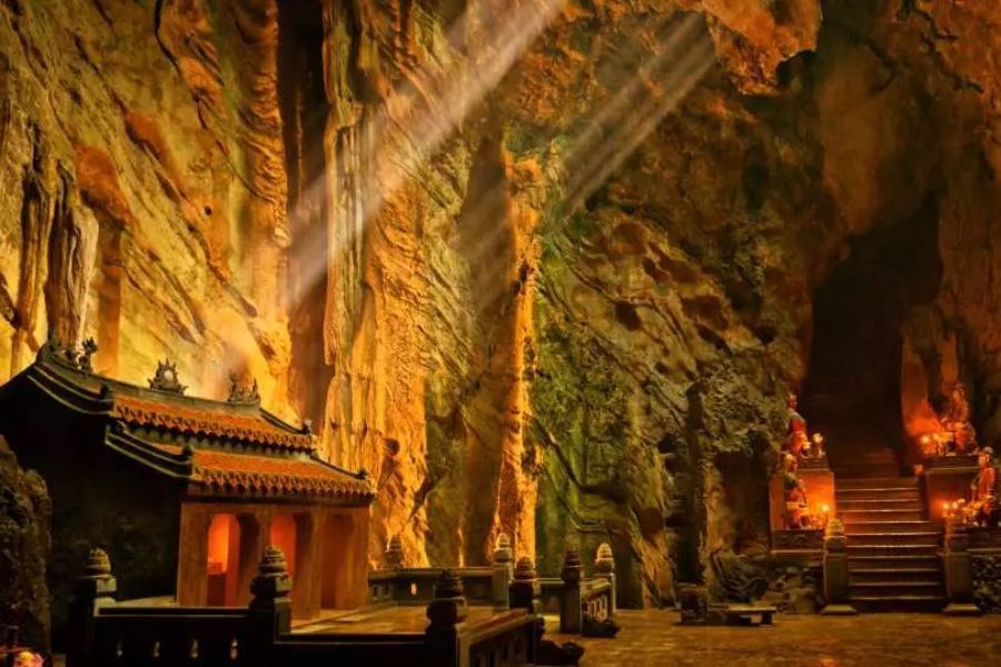 Am Phu Cave is a unique experience 35871a81