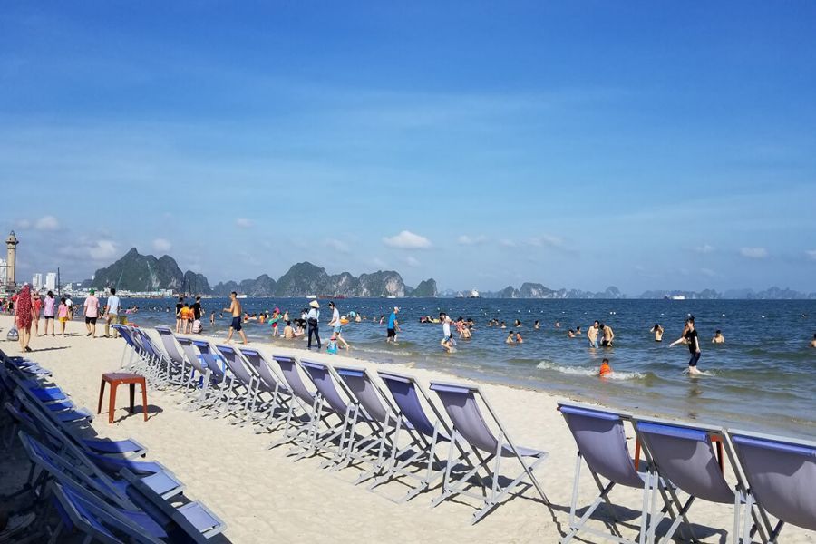 Swim Sunbathe And Stroll Along Bai Chay Beach 1 41116556