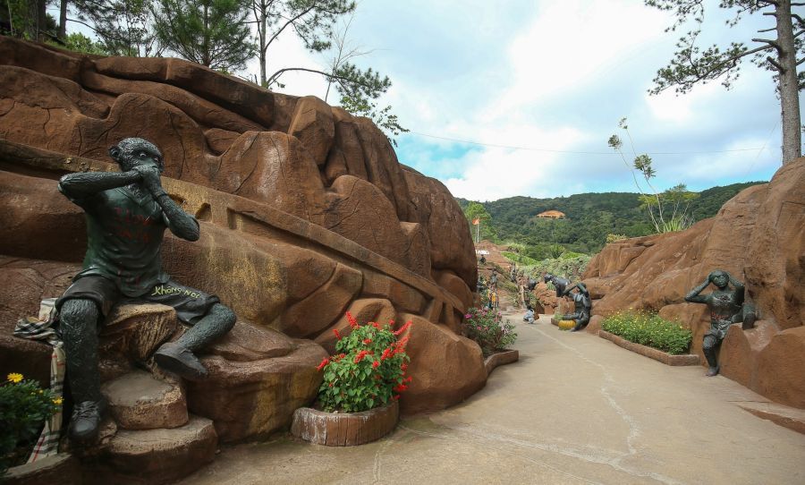 Clay Tunnel Da Lat