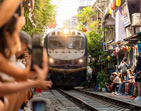 hanoi_trainstreet_1