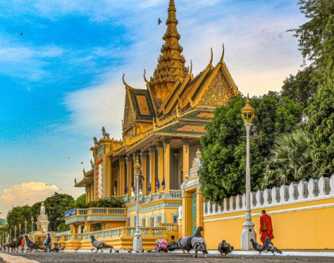 Phnom Penh Royal Palace 4 57d810ae