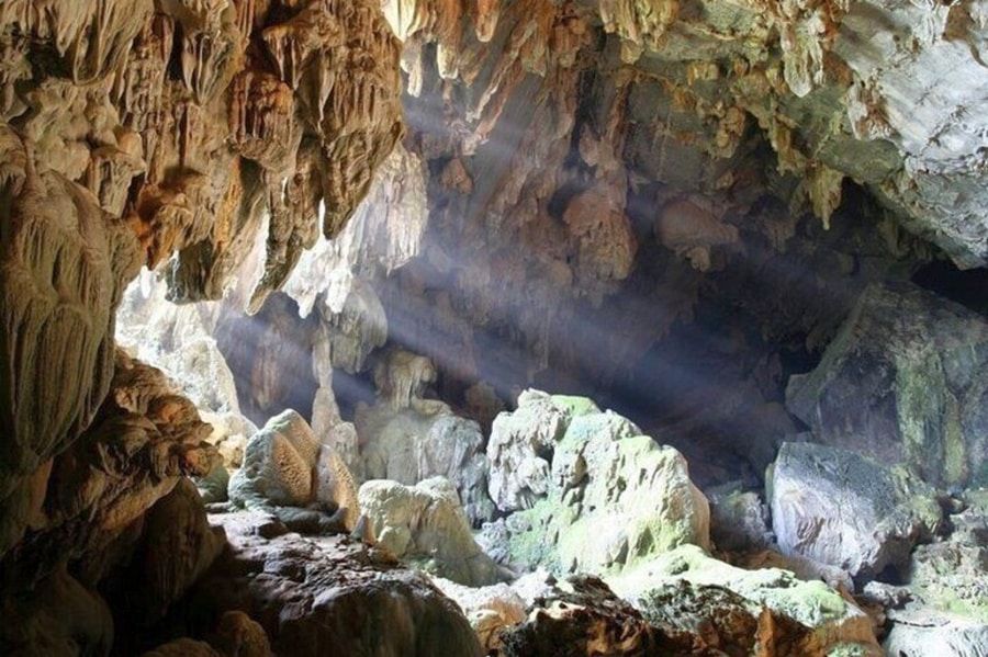 Visiting Tham Phu Kham Cave 57ce8773