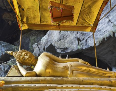 Vang Vieng Phu Kham Cave 4 5ae762e3