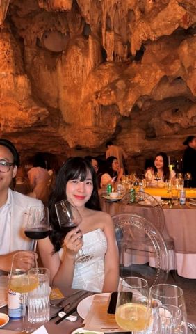 Dining inside Dragon Pearl cave