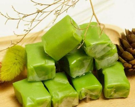 coconut candy in mekong delta vietnam 617572d6