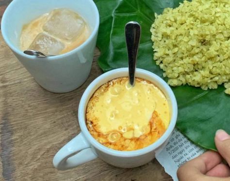 enjoy egg coffee and green rice in Hanoi Old Quarter