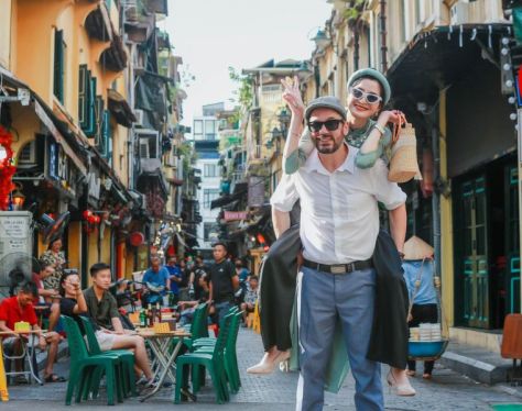 explore Hanoi Old Quarter nearby