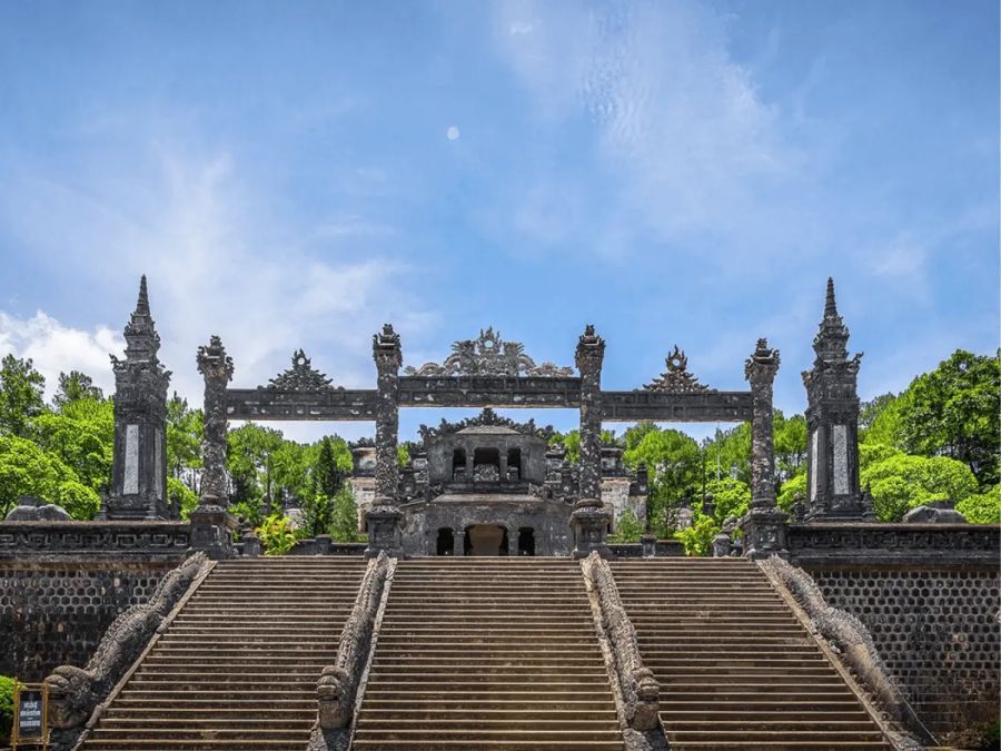 Seni Khai Dinh Tomb 9 819436c1