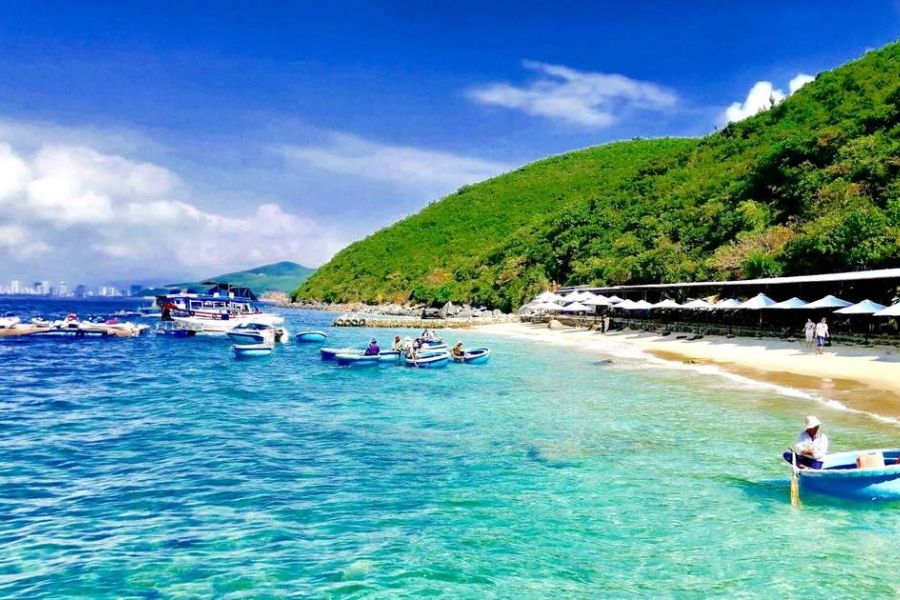 Revel In A Boat Trip To Nha Trang Islands 8a891d9d