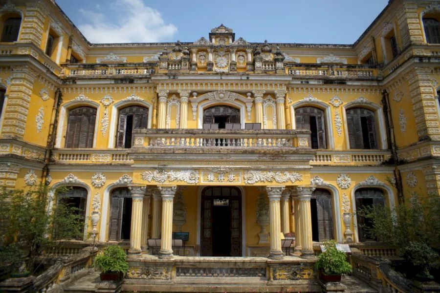An Dinh Palace