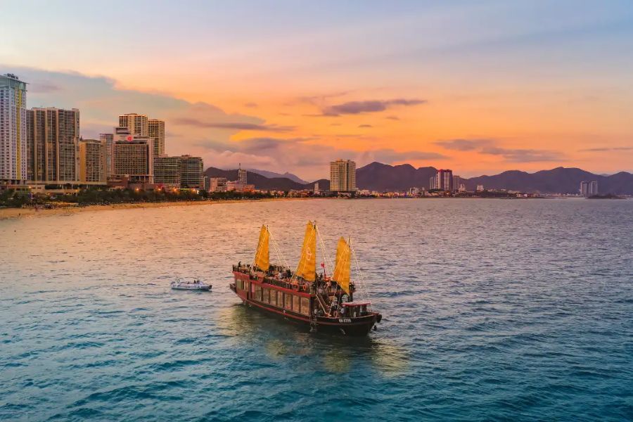 take a Cruise in nha trang