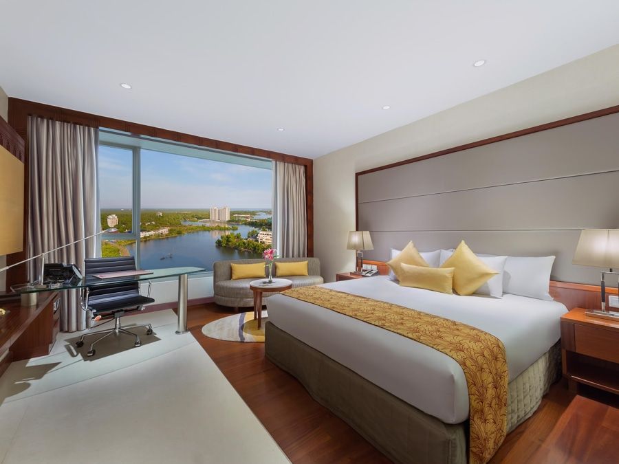 Crowne Plaza 5 Star a42d6cb8