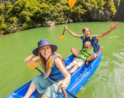 Kayaking In Ba Ham Lake in halong bay