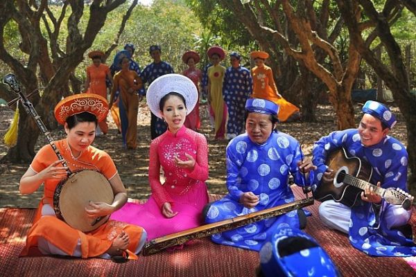 My Tho Orchard Walk Folk Music a8f55500