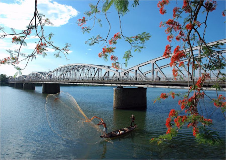 Hue TruongTienBridge 7 ac5d7a3a