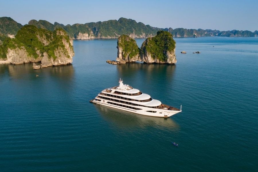 Halong Bay Cruise 1 aeda0072