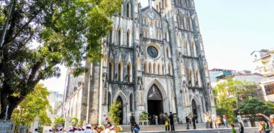 Hanoi St. Josephs Cathedral 3 b4981318