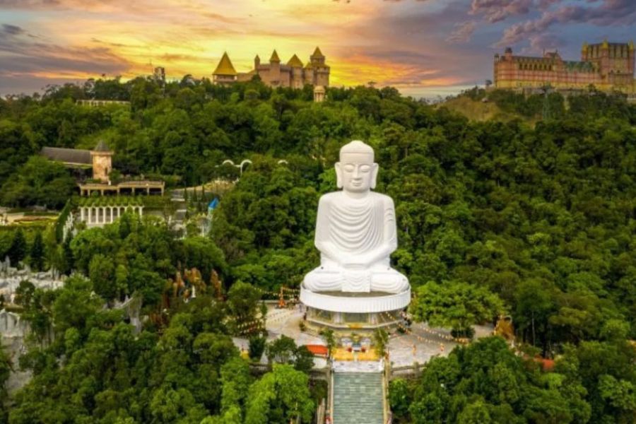 Linh Ung Pagoda In Ba Na Hills bd2fe1b9