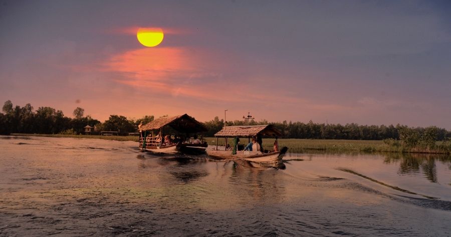 Sunrise And Sunset Photography Over The Wetlands