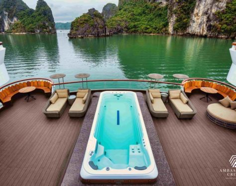 Ambassador Cruise Jacuzzi Pool cba1c916