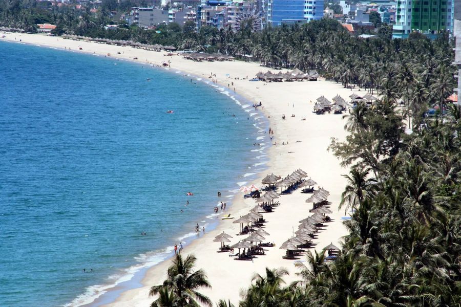 Thanh binh beach is calm and peaceful da04fe6c