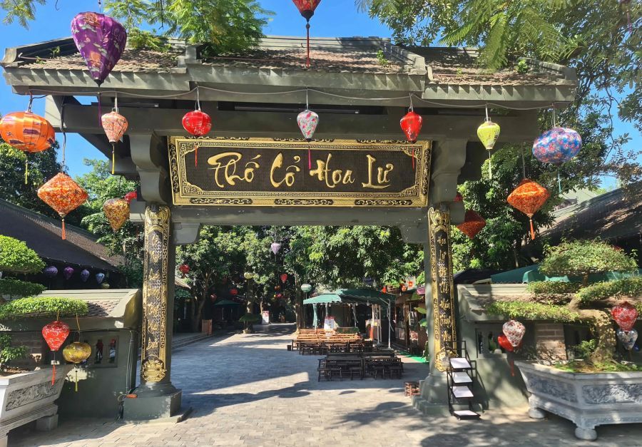 Hoa Lu Old Town