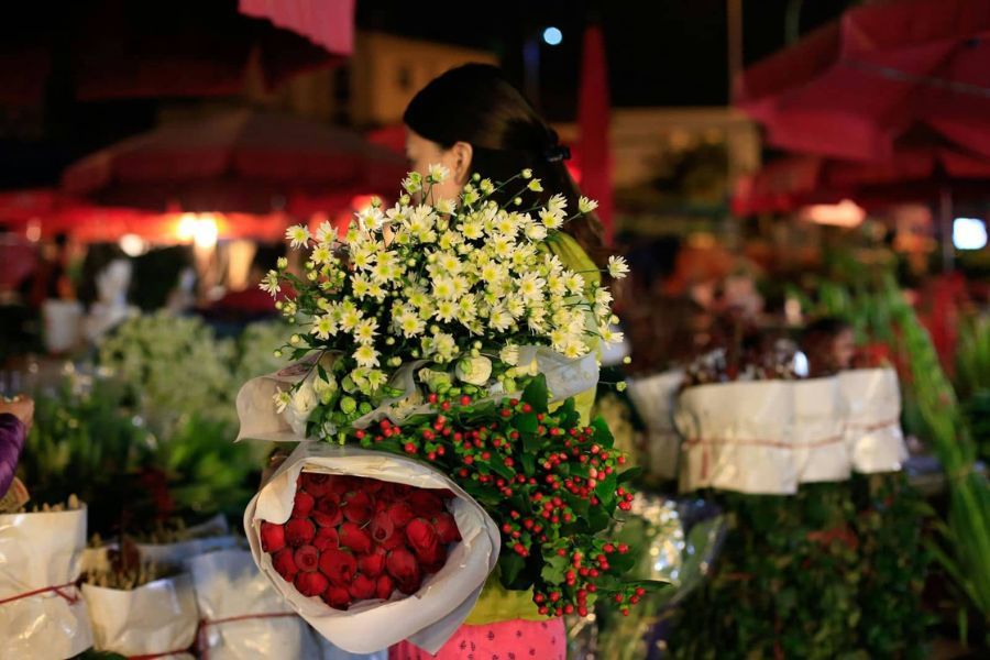 quang ba flowers market