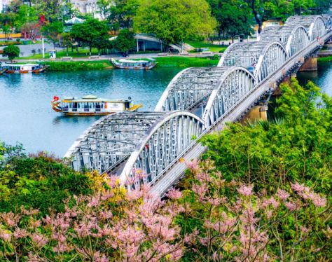 Hue TruongTienBridge 5 e967bdc5