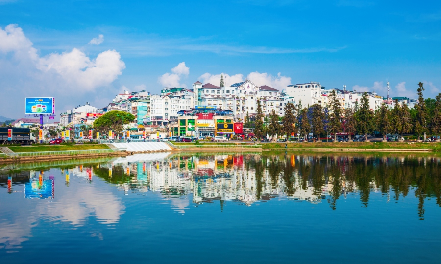 Xuan Huong Lake in Da Lat