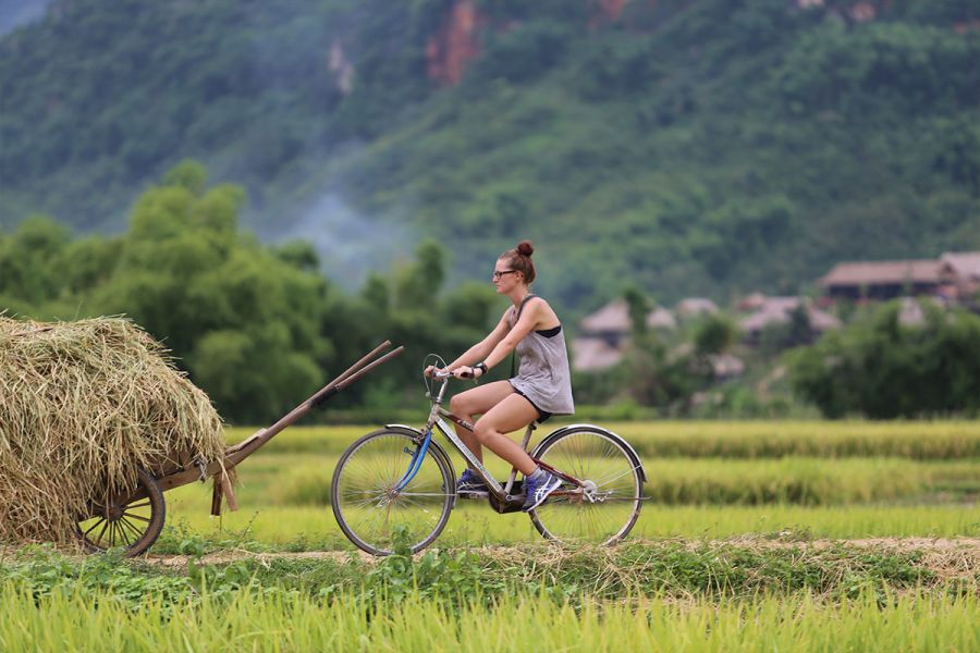 Cycling in Mau Chau