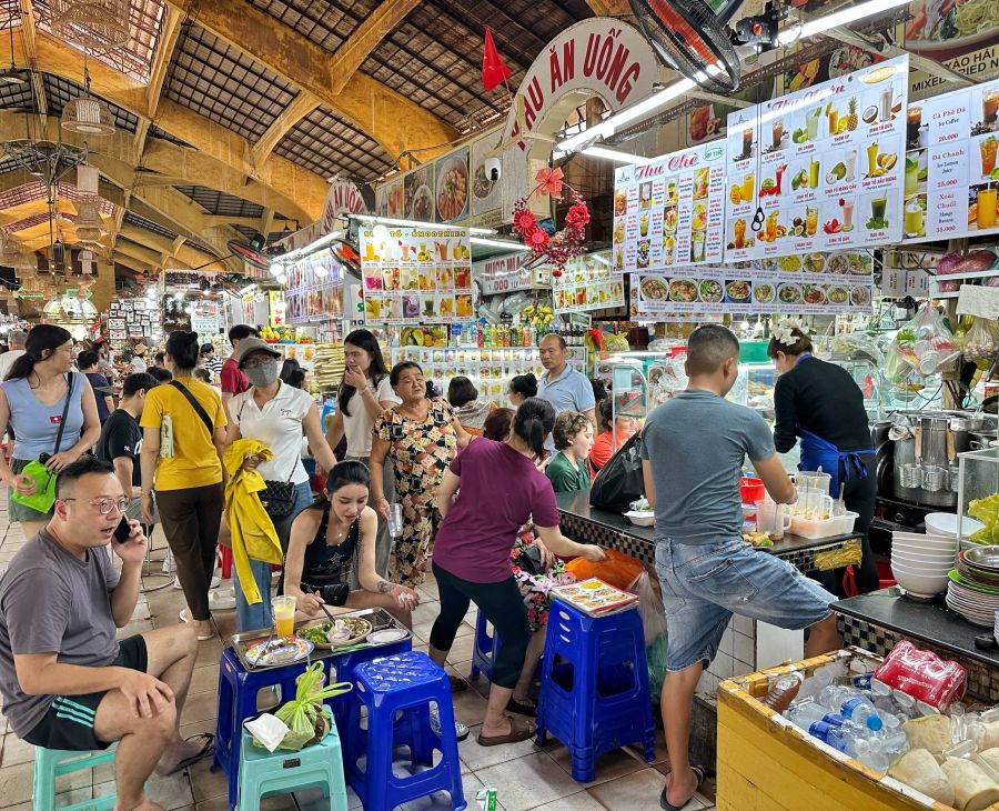 Food tour Ben Thanh Market