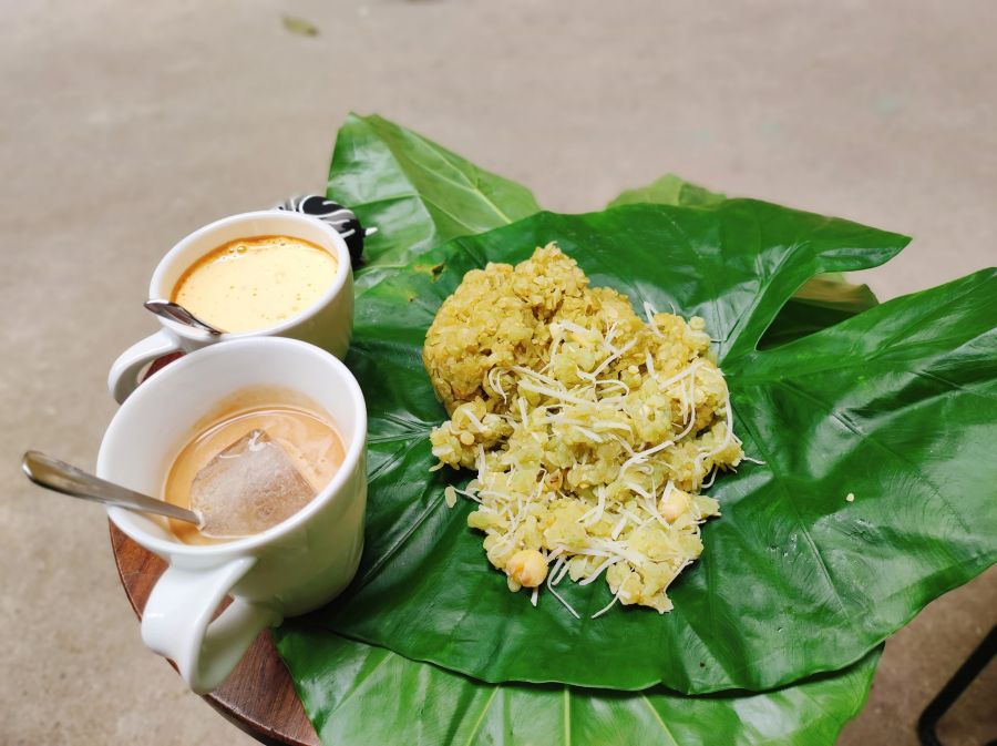 Hanoi coffee and green rice