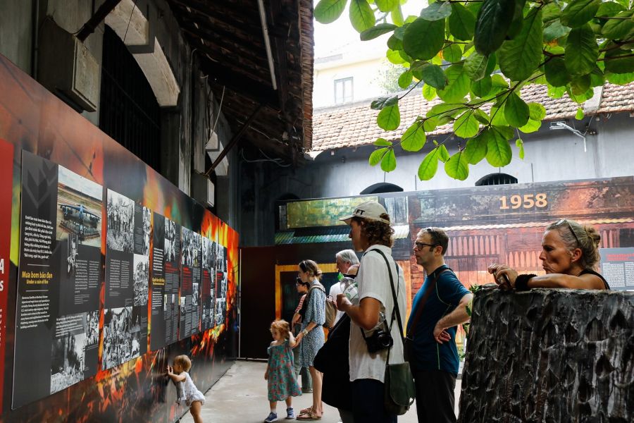 Hoa Lo Prison lobby