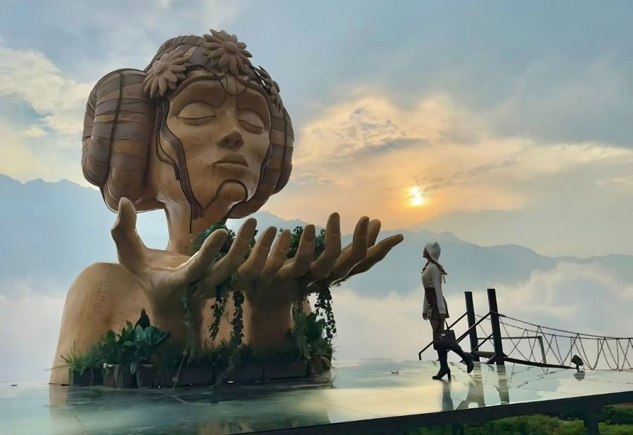 Moana Statue