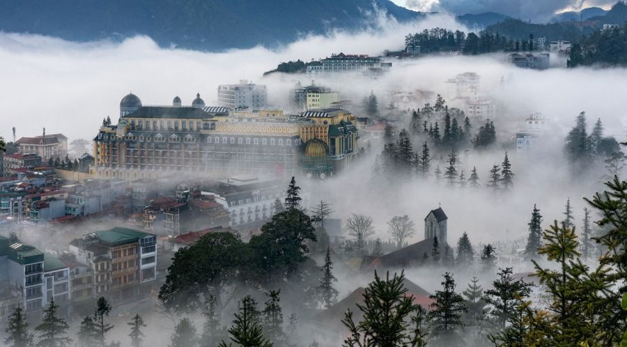 Morning fog in Sapa