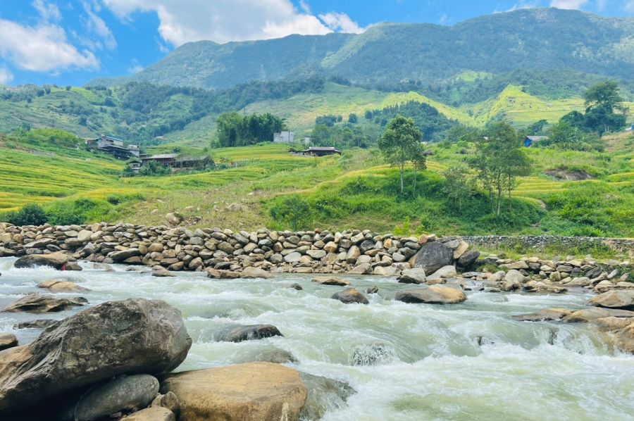 Muong Hoa Stream