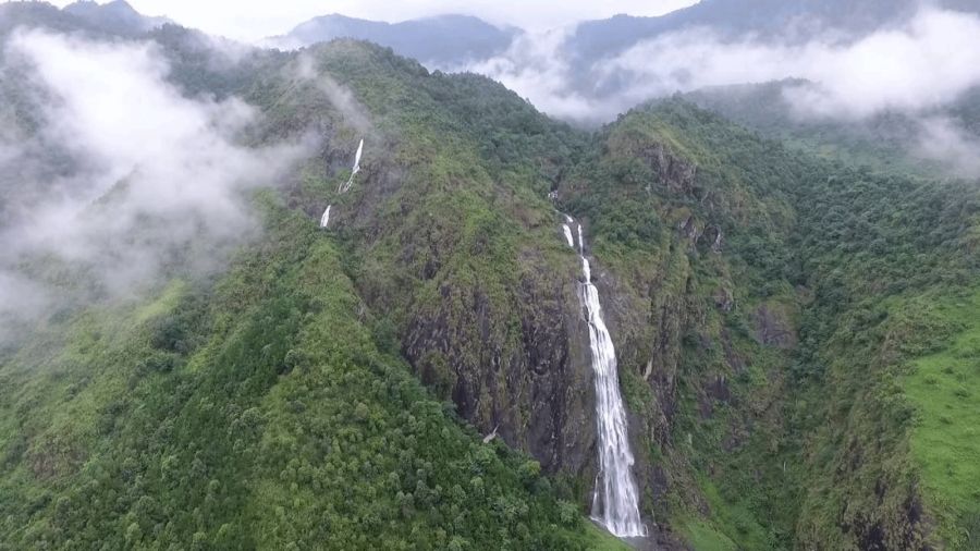 Tac Tinh Waterfall