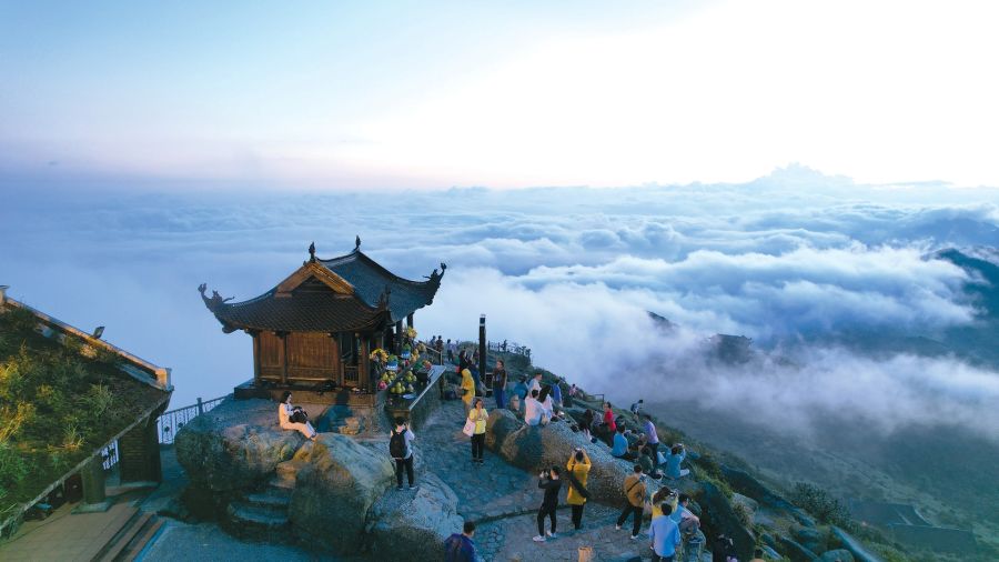 Yen Tu Mountain