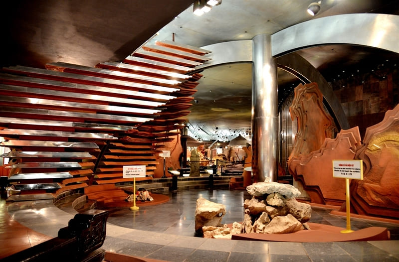 Unique Architecture Of The Ho Chi Minh Museum