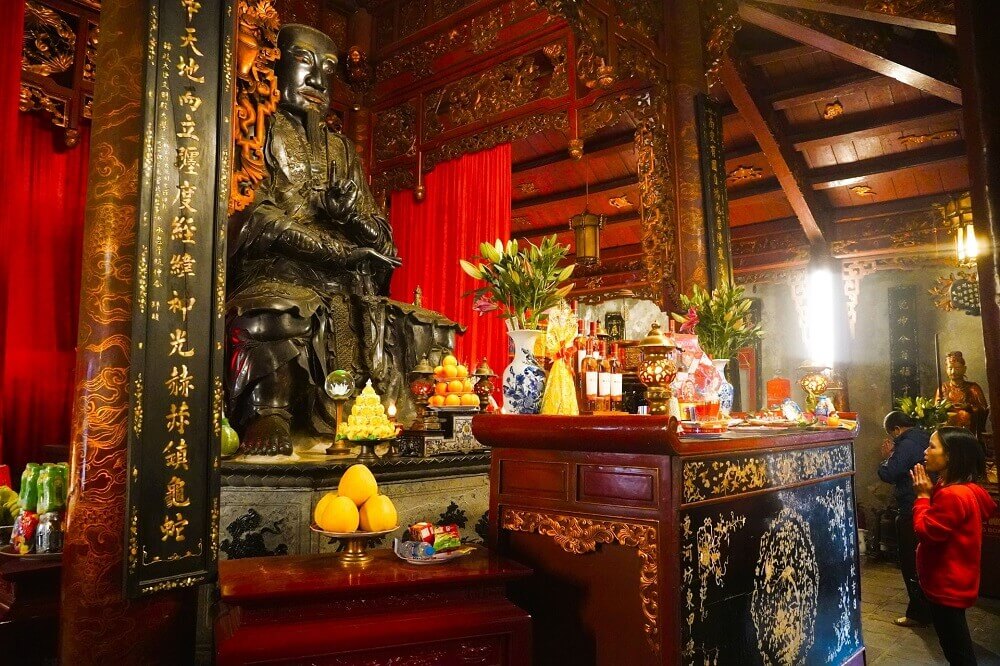 Hau Cung (Rear Hall) in quan thanh temple