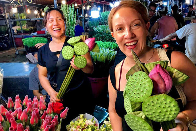 buy flower on quang ba flower market