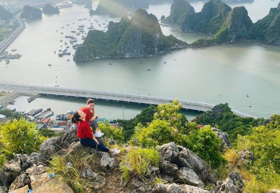 Bai Tho Mountain