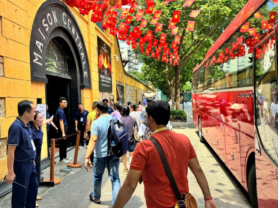 Discover History And Honor National Heroes At Hoa Lo Prison